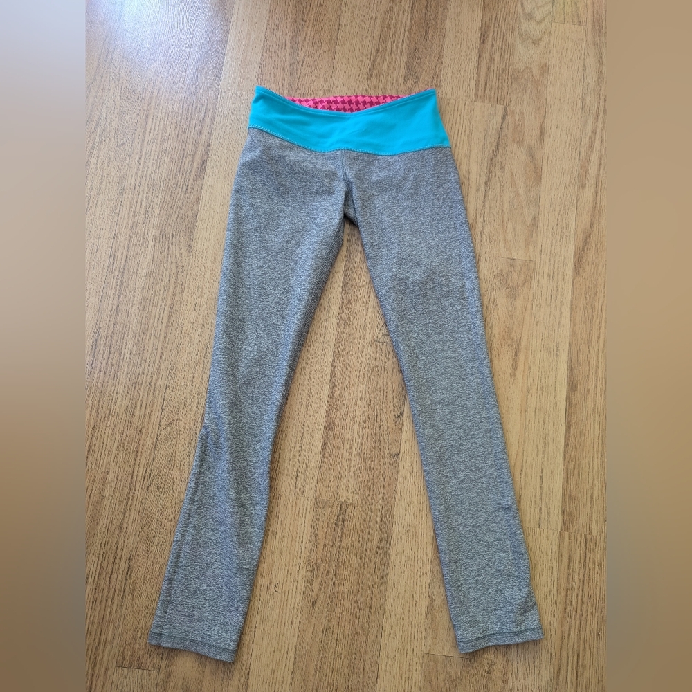 Ivivva Gray Leggings with Blue Waistband